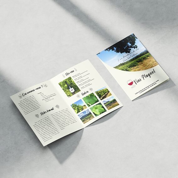 Mock up d'un dépliant de présentation pour le vignoble Vins Plagnol (Brochures) PORTFOLIO